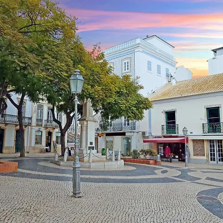 A45 - Oliveira Historic Apartment Lagos