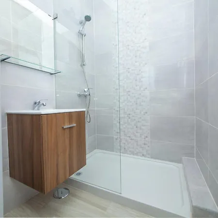 Appartamento A45 - Oliveira Historic Lagos